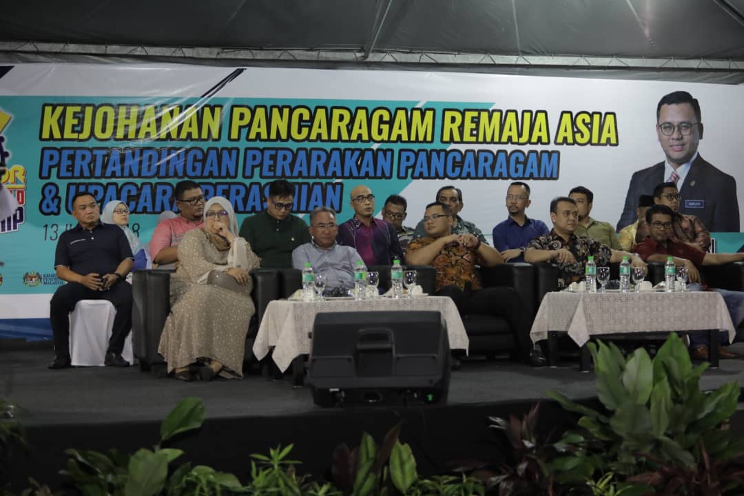 SAMA and MB - backdrop